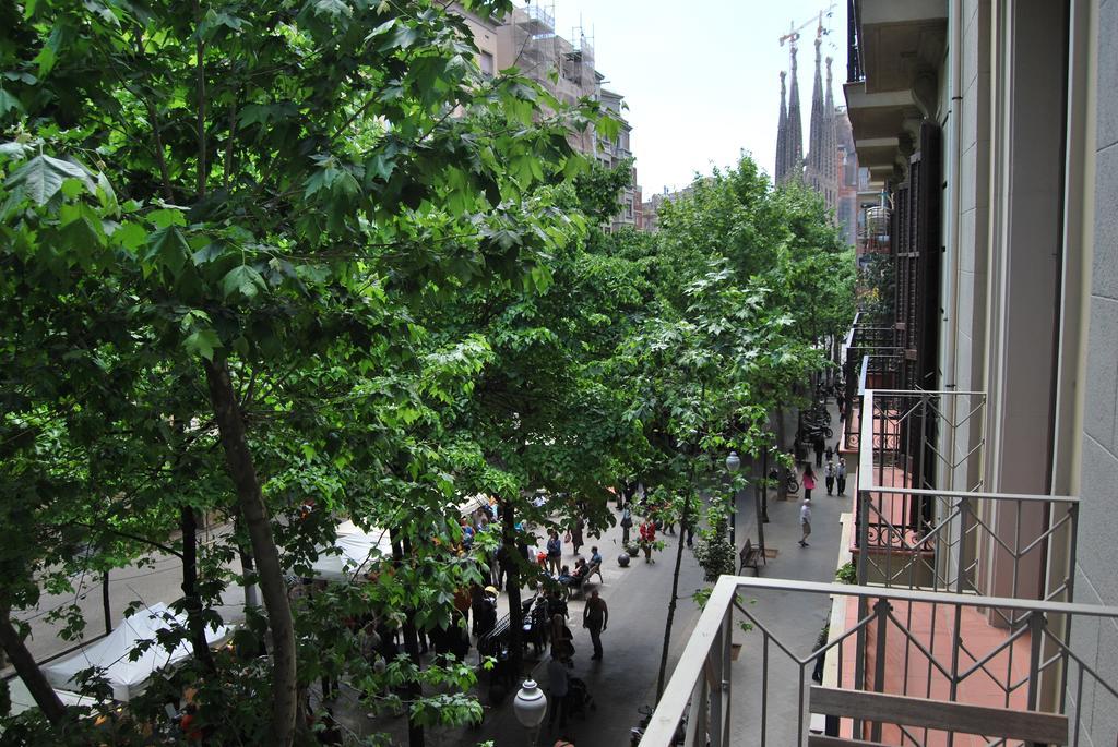 Gaudi Sdb Apartment Barcelona Luaran gambar