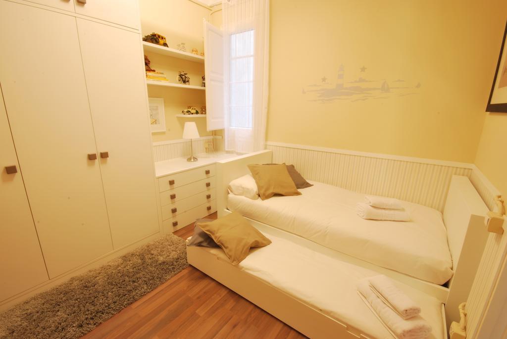 Gaudi Sdb Apartment Barcelona Luaran gambar