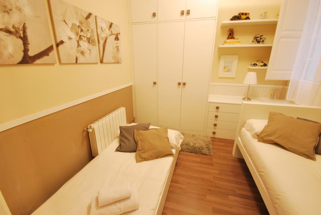 Gaudi Sdb Apartment Barcelona Luaran gambar